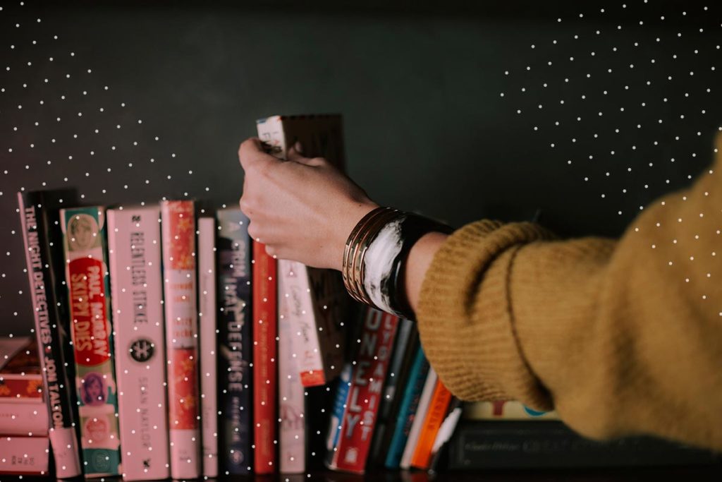 Día del libro: panoramas para celebrar desde casa