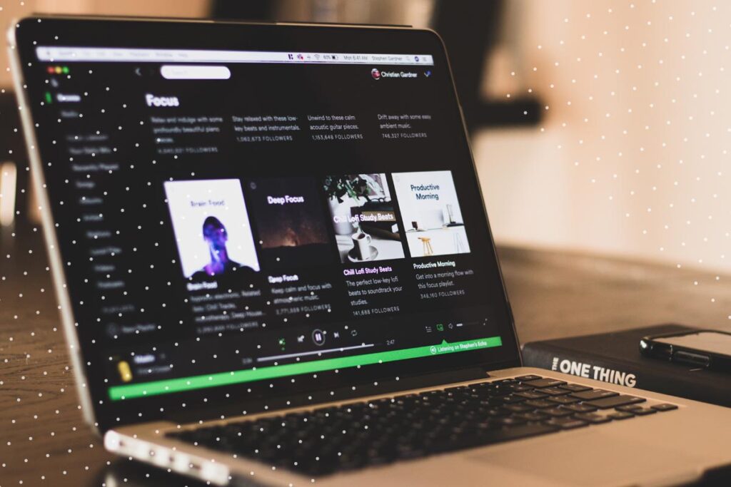 Spotify comienza sus "videopodcast" y compite con Youtube